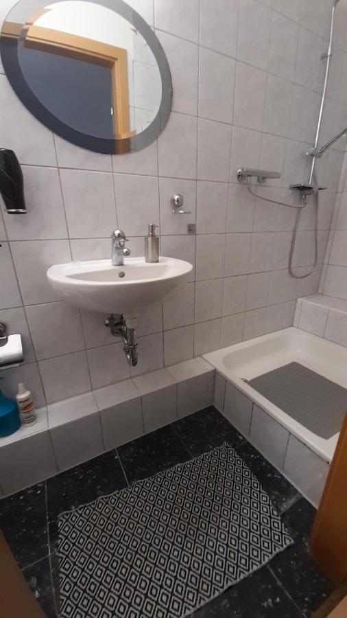 Schone 2Raumwohnung In Perfekter Lage Менхенгладбах Екстер'єр фото